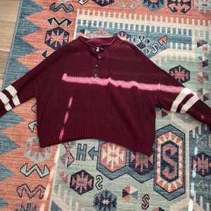 American eagle Maroon sweater